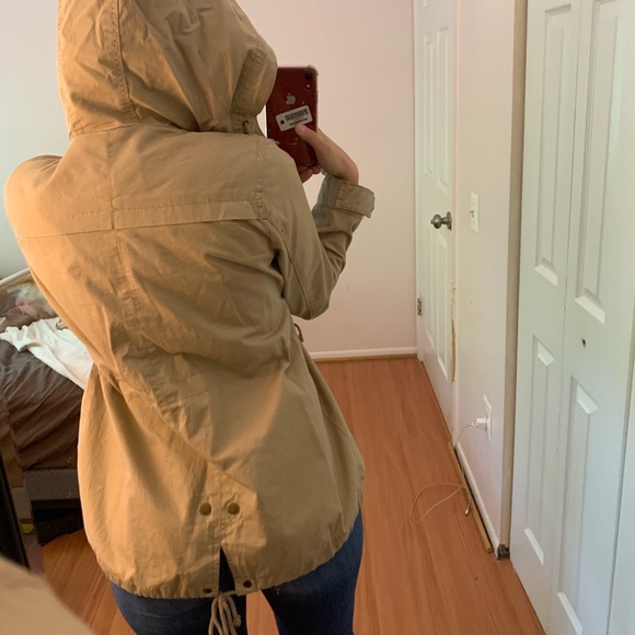 Tanned adjustable jacket - Picture 2 of 3